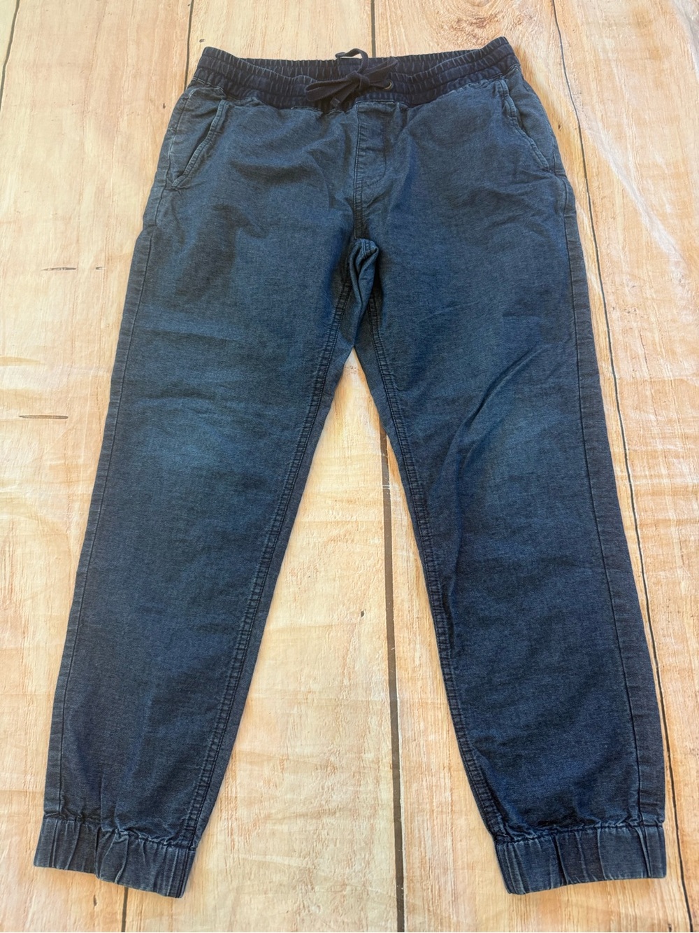 J.crew Woman’s Medium Dark Wash Chambray Denim Joggers Pull On Pants